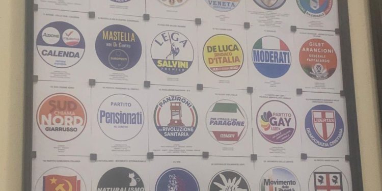 Elezioni 2022, da una ghigliottina a Pinocchio: ‘curiosità’ dei simboli elettorali