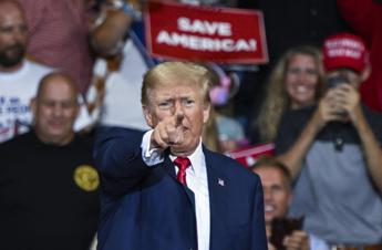 Usa, Trump: “Martedì mi arresteranno, riprendiamoci il Paese”