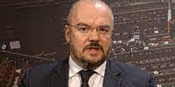 Pd, Borghi avverte: “Con Conte o con Calenda? Occhio, ci vogliono distruggere”