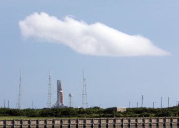 Nasa, cancellato il lancio verso Luna