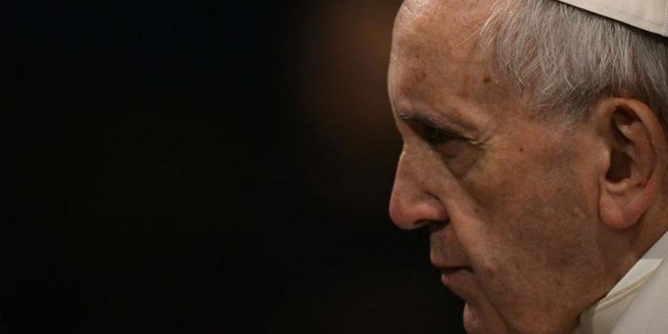 Papa: “Basta donne incinte licenziate”