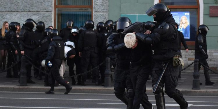 Russia, oltre 2.300 arresti in proteste contro mobilitazione militare