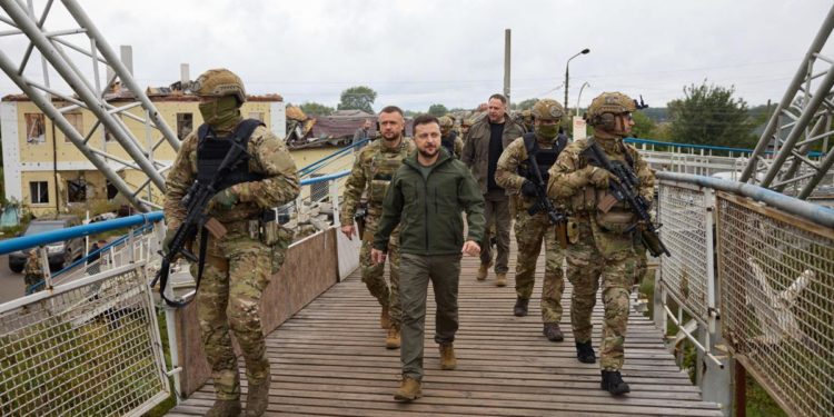 Ucraina, Zelensky: “Referendum farsa, liberiamo nostra terra”