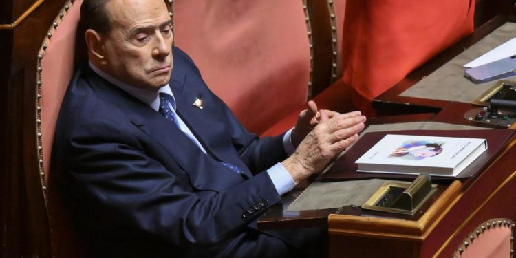 Governo Meloni, Berlusconi: “Situazione difficile ma fiducia convinta”