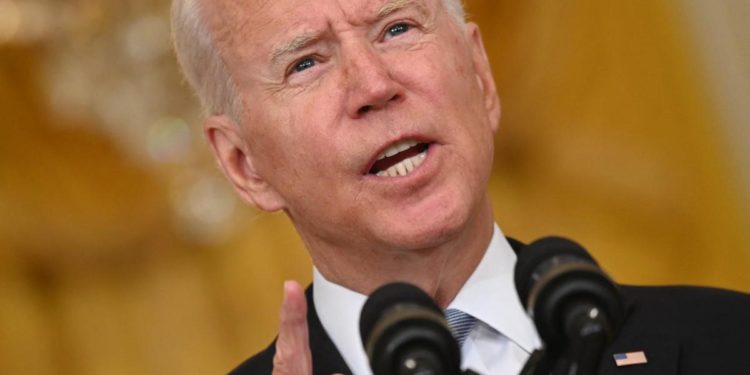 Vaccino covid, Biden domani riceve la quinta dose