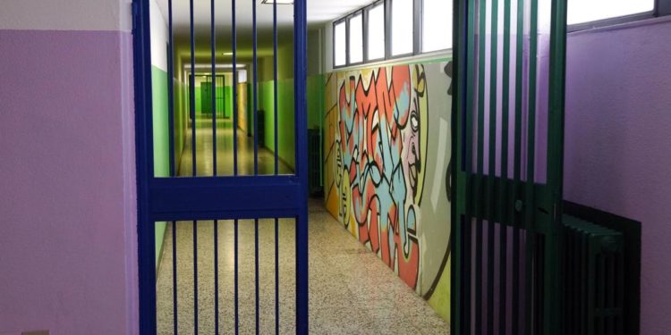 Milano, arrestato baby rapinatore. Radicali: “No a carcere, va aiutato”