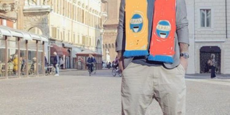 De Rossi allenatore della Spal, i tifosi della Roma cambiano i colori a Ferrara