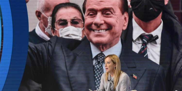 Governo, Follini: “Meloni dialoghi con tutti, così arginerà Berlusconi”