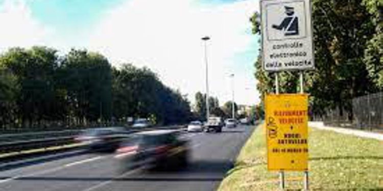 Cassazione: multe valide anche se da autovelox in appalto a privati