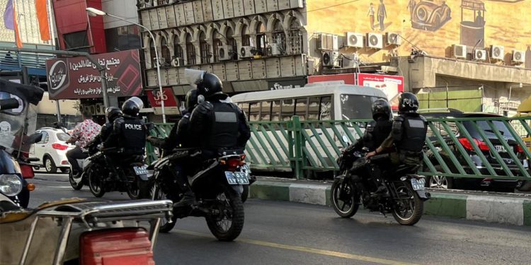 Iran, italiano fermato e rilasciato a Teheran