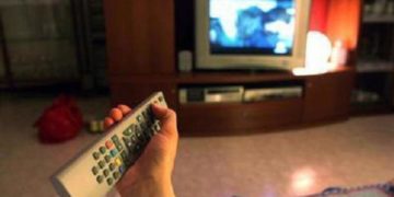 Bolletta luce, dalla tv a lavatrice e frigo: quanto ‘pesano’ gli elettrodomestici