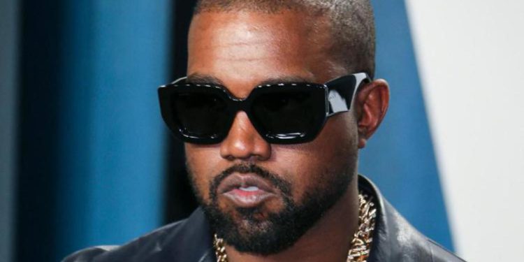 Kanye West bannato da Instagram e Twitter