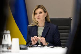 Ucraina, Zelenska: “Vorrei mio marito vicino, ai figli manca il padre”