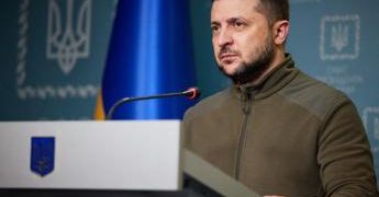 Ucraina, Zelensky: “Natale difficile ma faremo il miracolo”