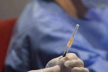 Vaccinazioni covid a rilento, cosa sta succedendo
