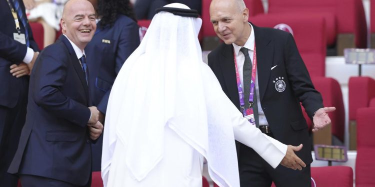 Qatar 2022, i giocatori provano a salvare i diritti. La Fifa no