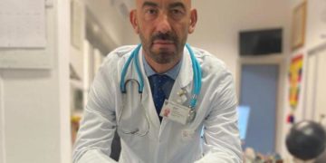 Influenza, Bassetti: “Rischio trio infernale con Covid e virus sinciziale”