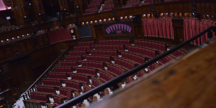 Camera, “nessun bonus né aumento di spesa per i deputati”