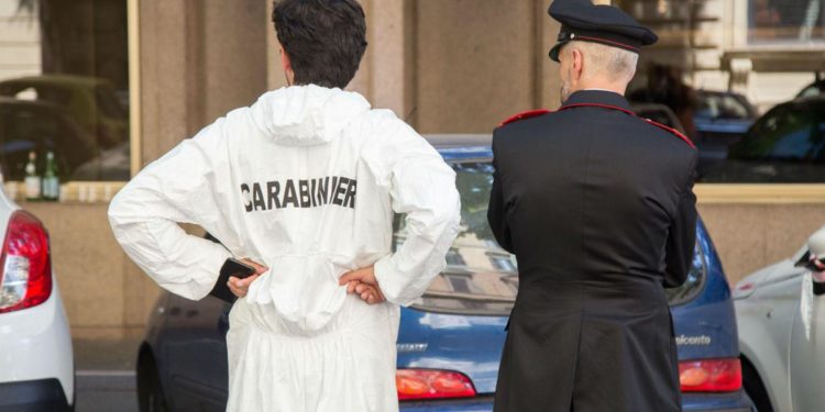 Bari, 13enne trovata morta in casa: si indaga per istigazione a suicidio