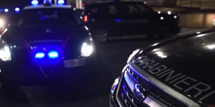 Bergamo, uccide il compagno con una coltellata: arrestata