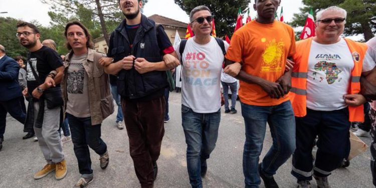 Mimmo Lucano: “Su onestà Soumahoro metto la mano sul fuoco”