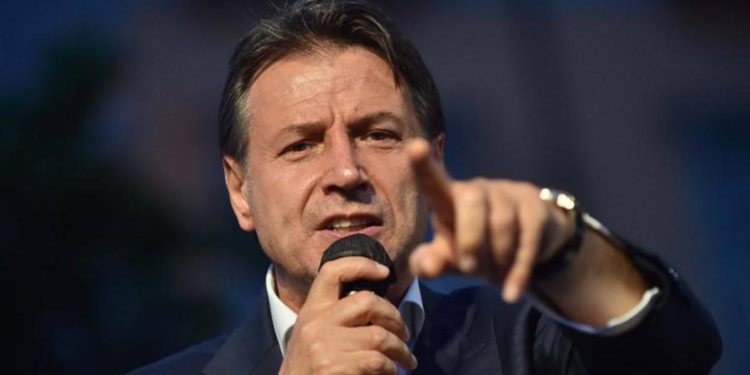 Manovra 2023, Conte: “Non possiamo permettere un massacro sociale”