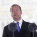 Ucraina, Medvedev: “Non ancora usato tutto nostro arsenale”