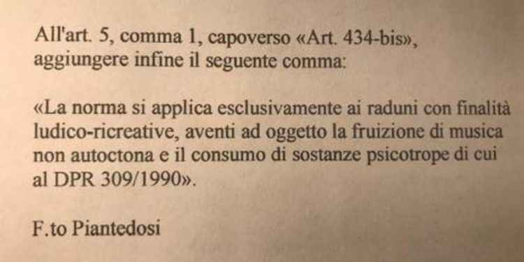Decreto Rave e ‘musica non autoctona’, l’emendamento fake spopola