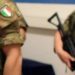 Migranti, generale Li Gobbi: “Attacchi Francia spropositati, restituisco medaglia”