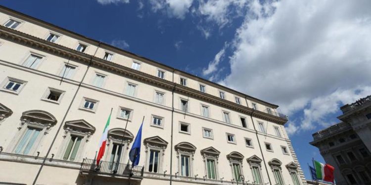 Manovra da 35 miliardi, via libera dal Cdm