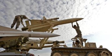 Iran, Teheran annuncia messa a punto primo missile ipersonico