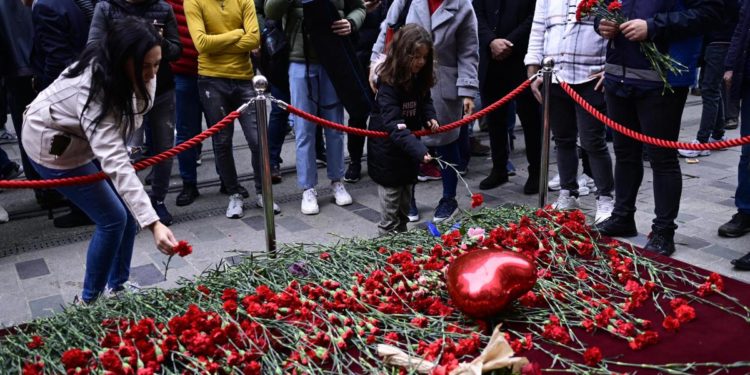 Attentato Istanbul, siriana l’attentatrice: “Ha ammesso legami con Ypg”