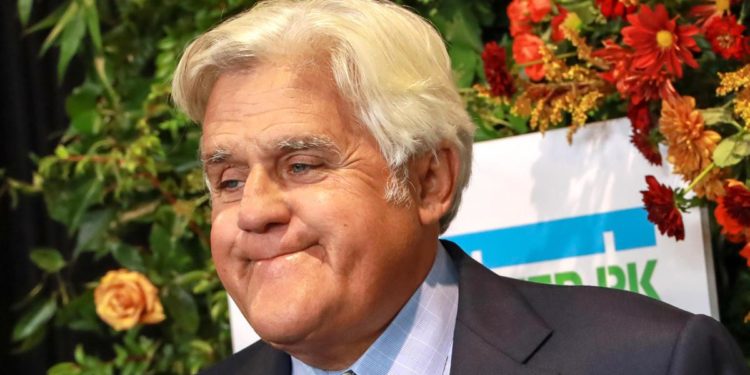 Tv Usa, Jay Leno ricoverato per ustioni dopo incendio
