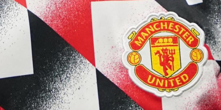 Manchester United, proprietari valutano la vendita del club