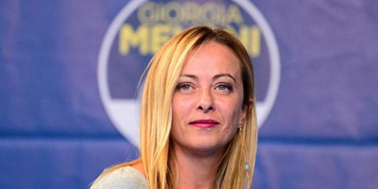 Sondaggi politici: FdI primo partito, fiducia in governo al 42%