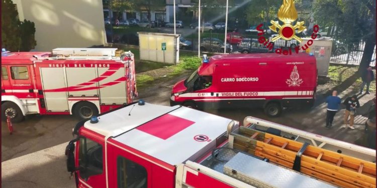 Milano, incendio in istituto Galilei: evacuati studenti e personale