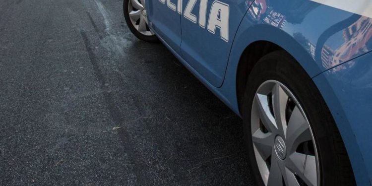 Roma, minore ridotta in schiavitù: arrestati i genitori