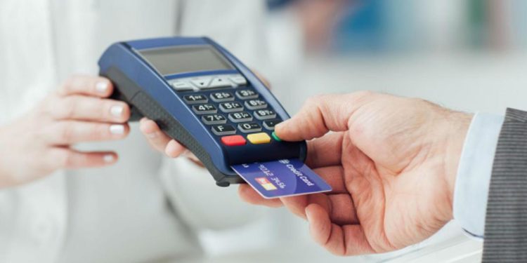 Non c’è più l’obbligo del Pos per i pagamenti sotto 30 euro