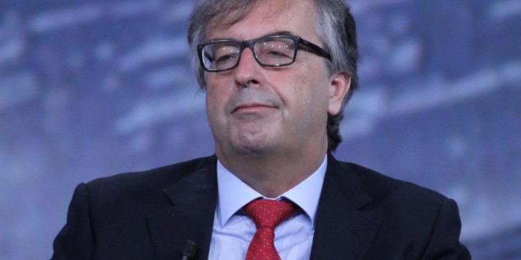 Vaccini, Burioni: “Bravo ministro Schillaci, parte con piede giusto”