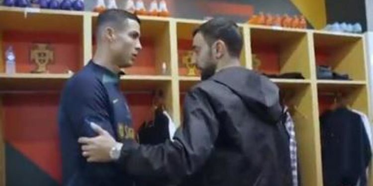 Cristiano Ronaldo e Bruno Fernandes, gelo nello spogliatoio – Video
