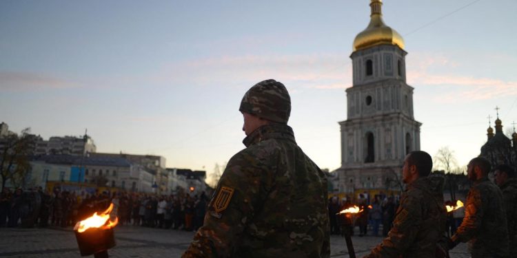 Ucraina, tornano luce e riscaldamento in quasi tutti i quartieri di Kiev