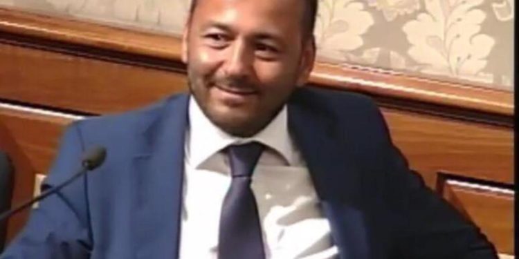 Ischia, Simoncini: “Stop compromessi, tutela suolo con i 21 mld del condono di 38 anni fa”