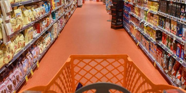 Inflazione stabile a novembre, carrello spesa accelera ancora