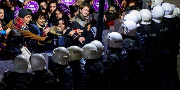 Turchia, fermata un’italiana a Istanbul dopo una manifestazione
