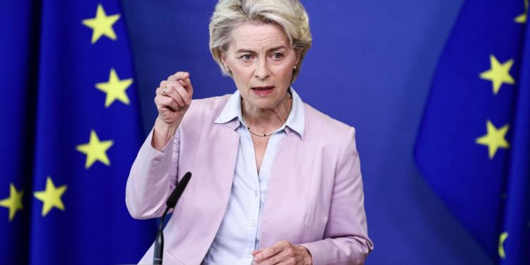 Ucraina, von der Leyen: “Creeremo tribunale speciale per crimini Russia”