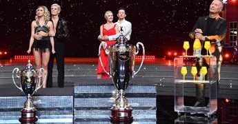 Ascolti tv, ‘Ballando con le Stelle’ vince prima serata con il 30% share