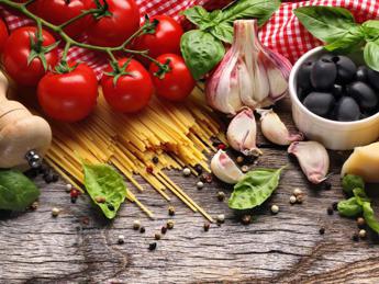 “Blue Monday come Babbo Natale: non esiste, ma può aiutarci a cambiare”. I consigli del dietologo