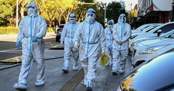Covid Cina, boom contagi: Pechino elimina bollettino casi