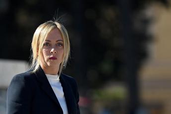 Fonti Palazzo Chigi: “Meloni a Parigi? Da Eliseo nessun invito ufficiale”