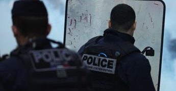 Francia, senza fissa dimora i 2 sospetti arrestati a Parigi